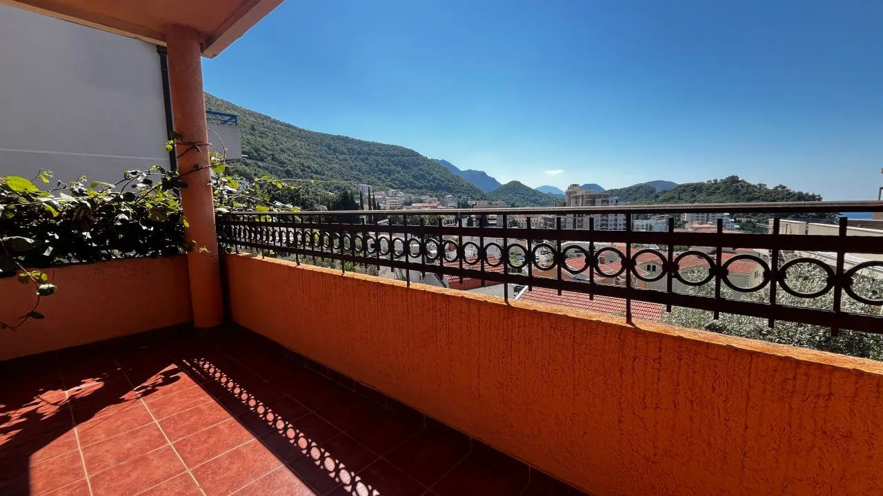 Prodaja, dvosoban stan, 102m², Petrovac, Budva