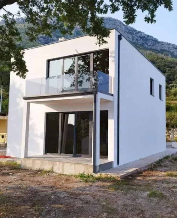 Prodaja, kuća, 143m², Šušanj, Bar