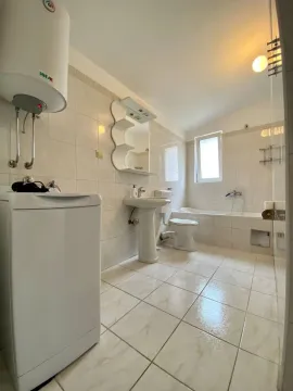 Izdavanje, dvosoban stan, 80m², Gospoština, Budva - image 9