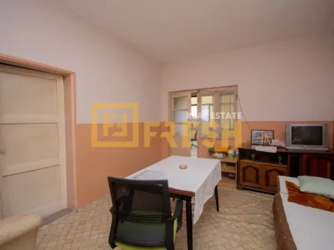 Prodaja, kuća, 109m², Ostalo, Podgorica - image 9