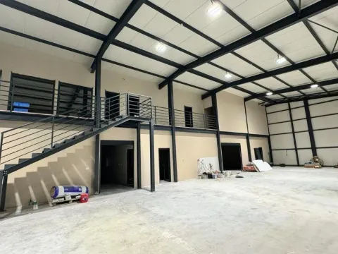 Rent, studio apartment, 130m², Mareza, Podgorica - image 12