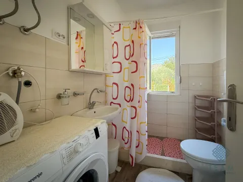 Rent, two bedroom apartment, 105m², Tološi, Podgorica - image 11