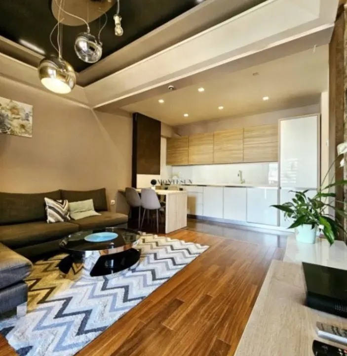 Izdavanje, dvosoban stan, 54m², Budva, Crna Gora