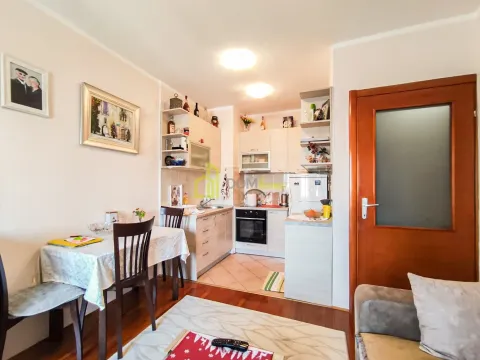 Prodaja, jednosoban stan, 36m², Stari Aerodrom, Podgorica - image 2