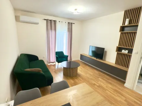 Izdavanje, jednosoban stan, 45m², Pobrežje, Podgorica - image 3
