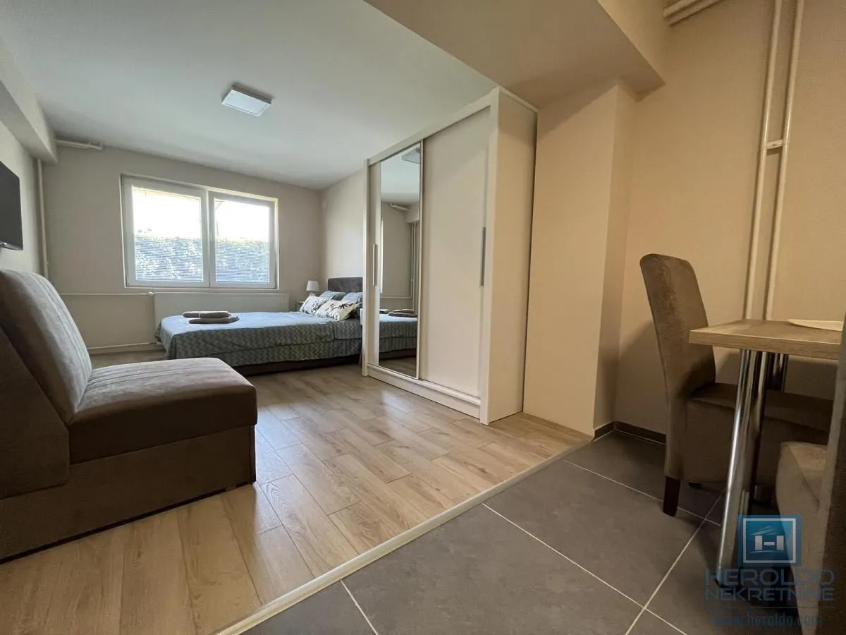 Prodaja, kuća, 400m², Tavrića obori, Jagodina