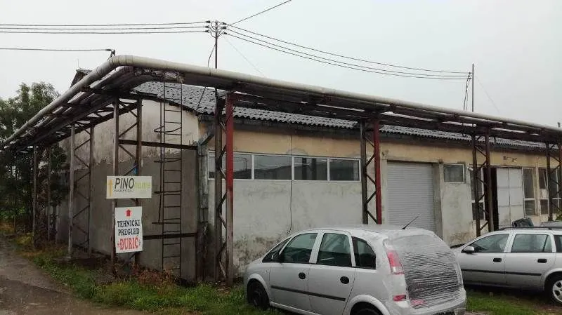Sale, office space, 251m², Mladenovac, Beograd