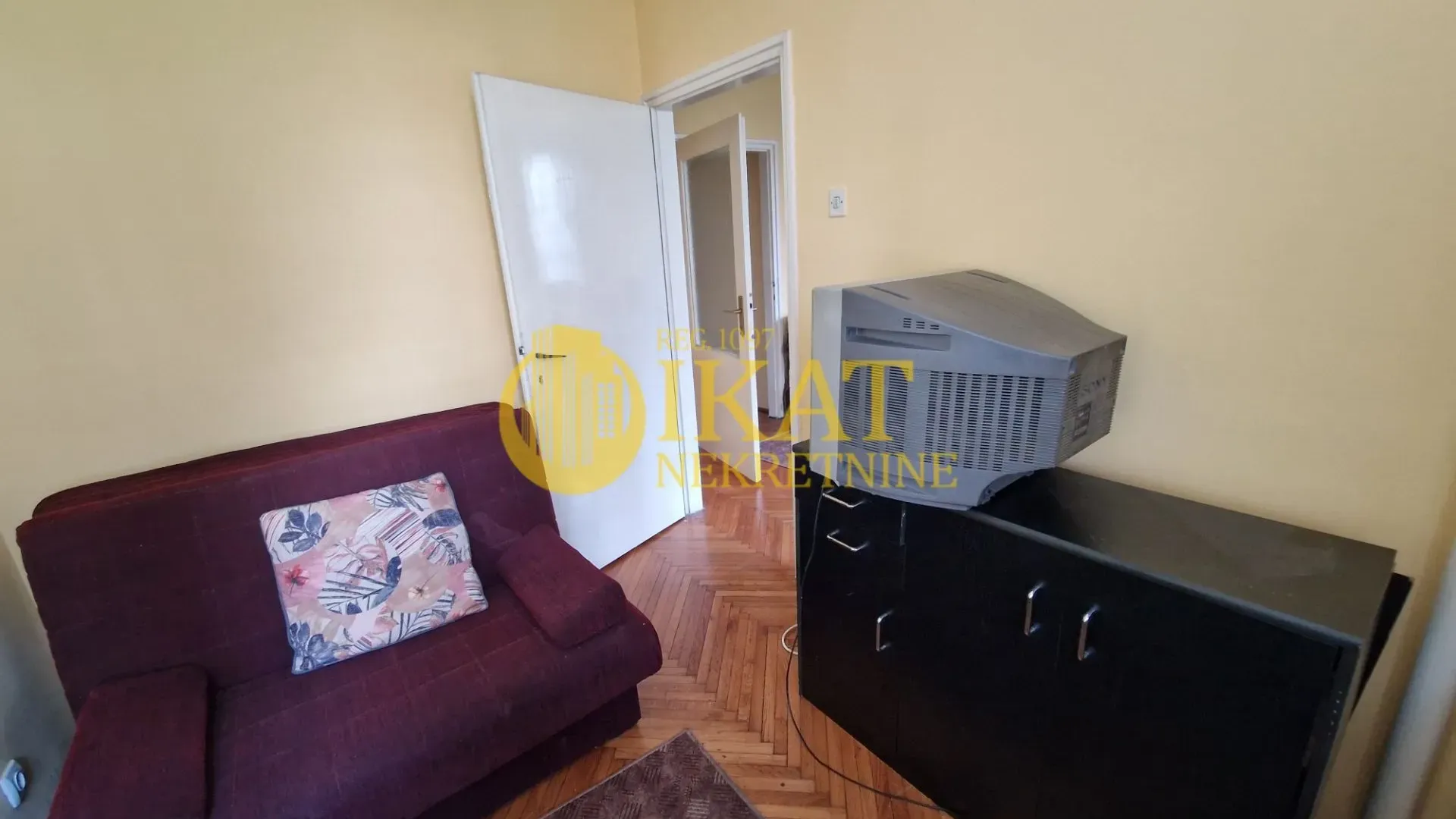 Rent, one bedroom apartment, 33m², Stari Merkator, Novi Beograd Sve Podlokacije