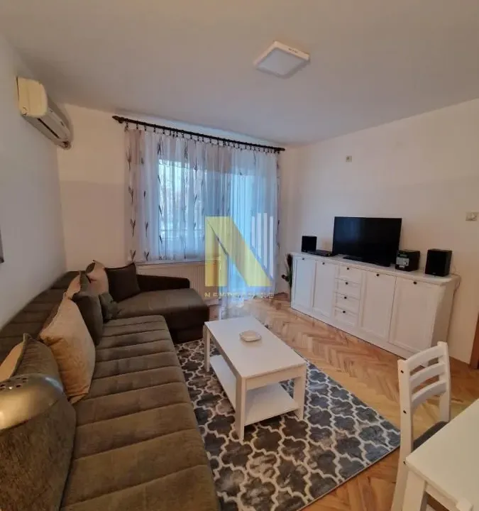 Izdavanje, dvosoban stan, 52m², Salajka, Novi Sad Sve Podlokacije