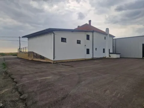 Rent, office space, 470m², Zemun Ugrinovci, Zemun Sve Podlokacije - image 8