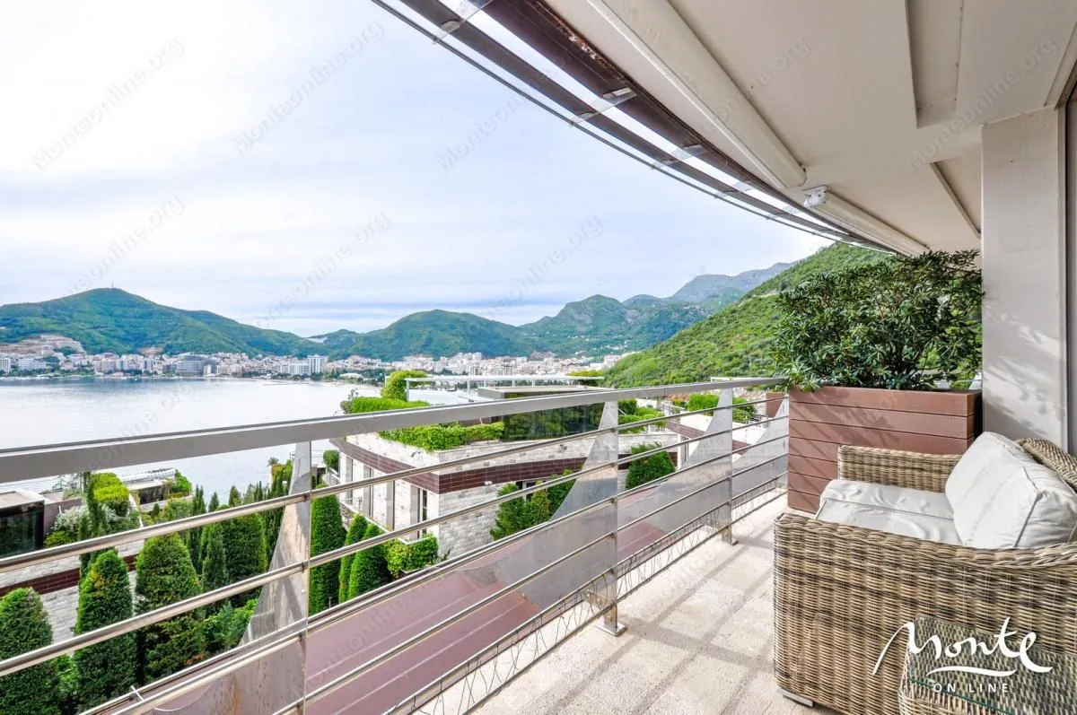 Sale, two bedroom apartment, 179m², Budva, Crna Gora