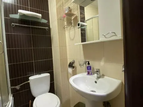 Izdavanje, garsonjera, 33m², Budva, Crna Gora - image 12