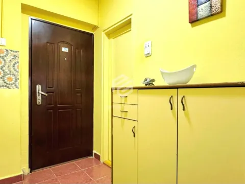 Izdavanje, jednosoban stan, 50m², Centar, Podgorica - image 11