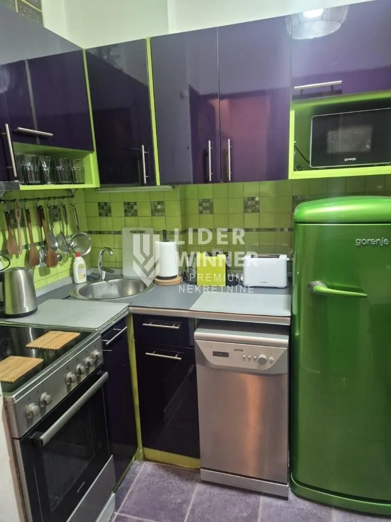 Sale, four bedroom apartment, 94m², Savski Venac, Beograd