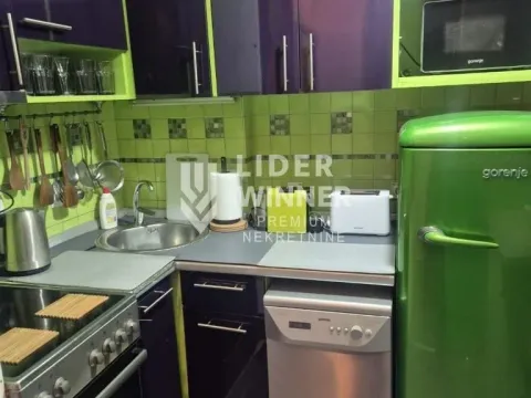 Sale, four bedroom apartment, 94m², Savski Venac, Beograd - image 17