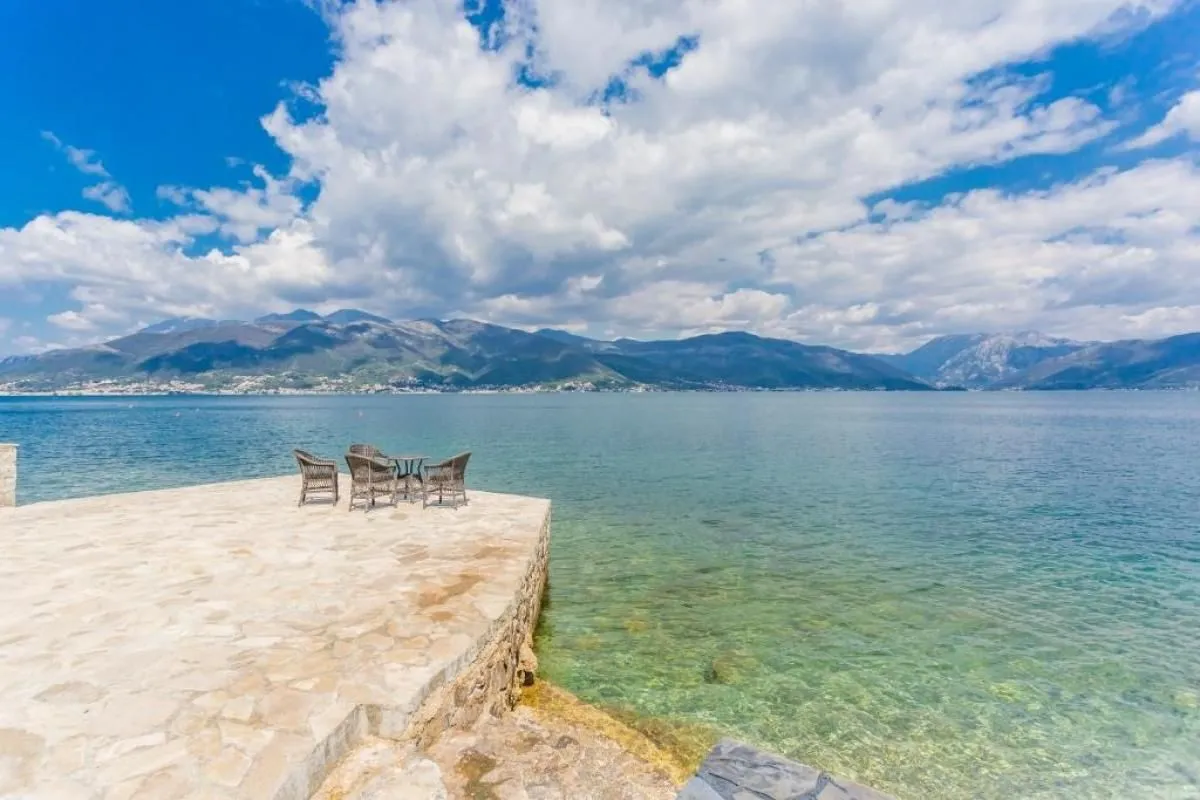 Prodaja, kuća, 314m², Tivat, Crna Gora