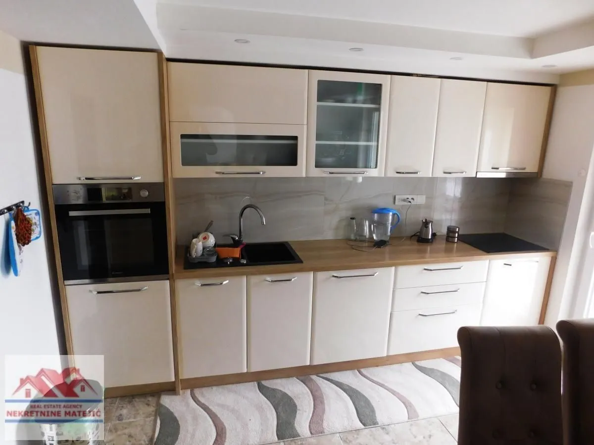 Prodaja, kuća, 250m², Ćava, Kragujevac