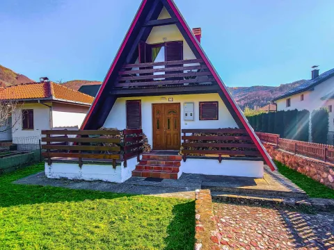 Prodaja, kuća, 110m², Kolašin, Crna Gora - image 1