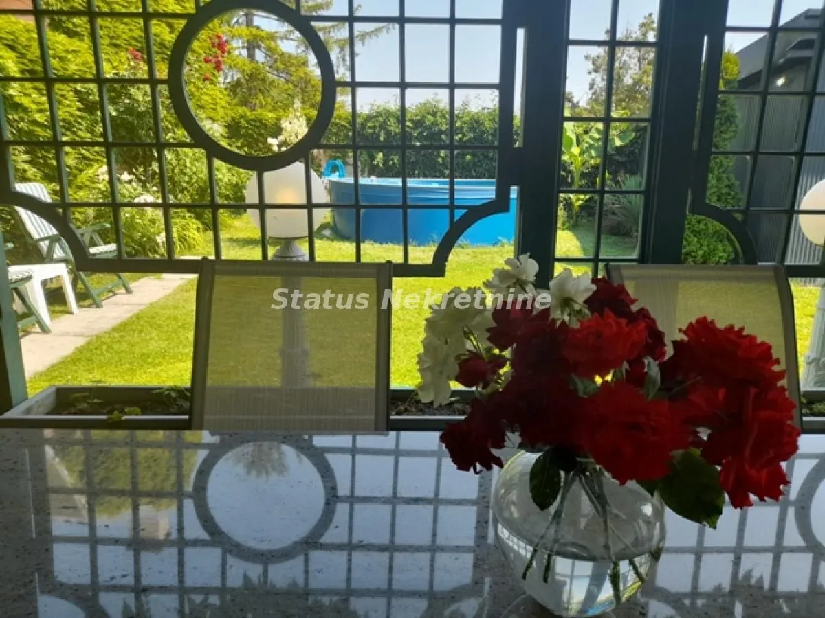 Prodaja, kuća, 274m², Temerin, Novi Sad