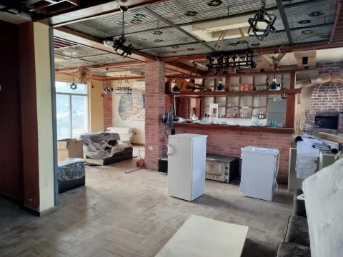 Izdavanje, poslovni prostor, 186m², Gornja Gorica, Podgorica - image 6