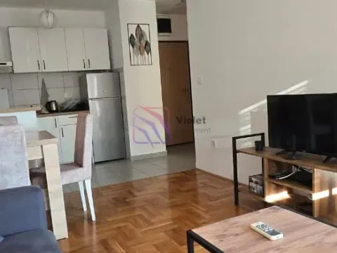 Rent, one bedroom apartment, 40m², Krivi Most, Podgorica - image 3