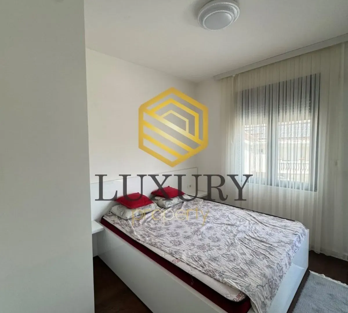 Rent, two bedroom apartment, 58m², Central Point, Podgorica