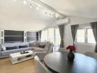 Sale, three bedroom apartment, 120m², Dobrota, Kotor - image 2