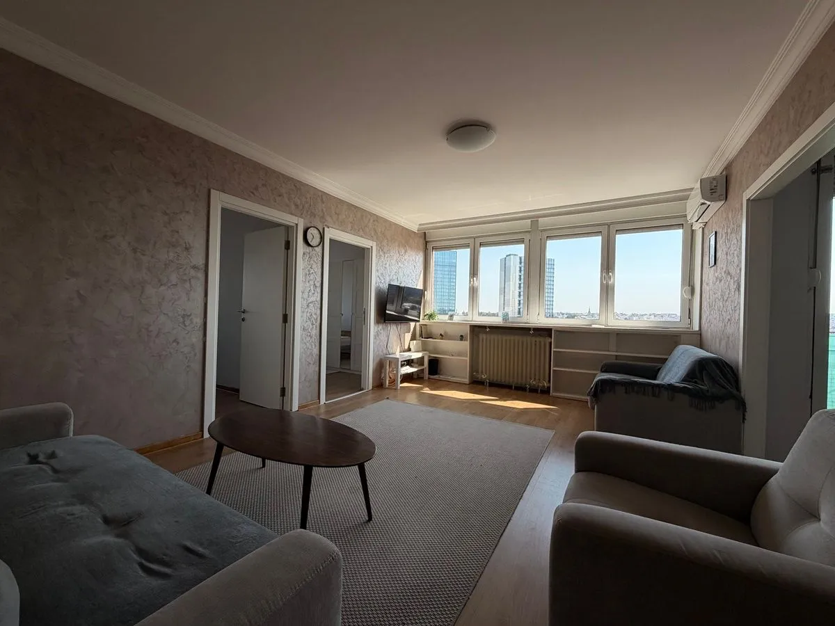 Izdavanje, trosoban stan, 67m², Novi Beograd Blok 21, Novi Beograd Sve Podlokacije