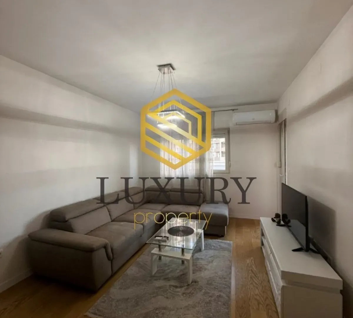 Rent, one bedroom apartment, 49m², Central Point, Podgorica