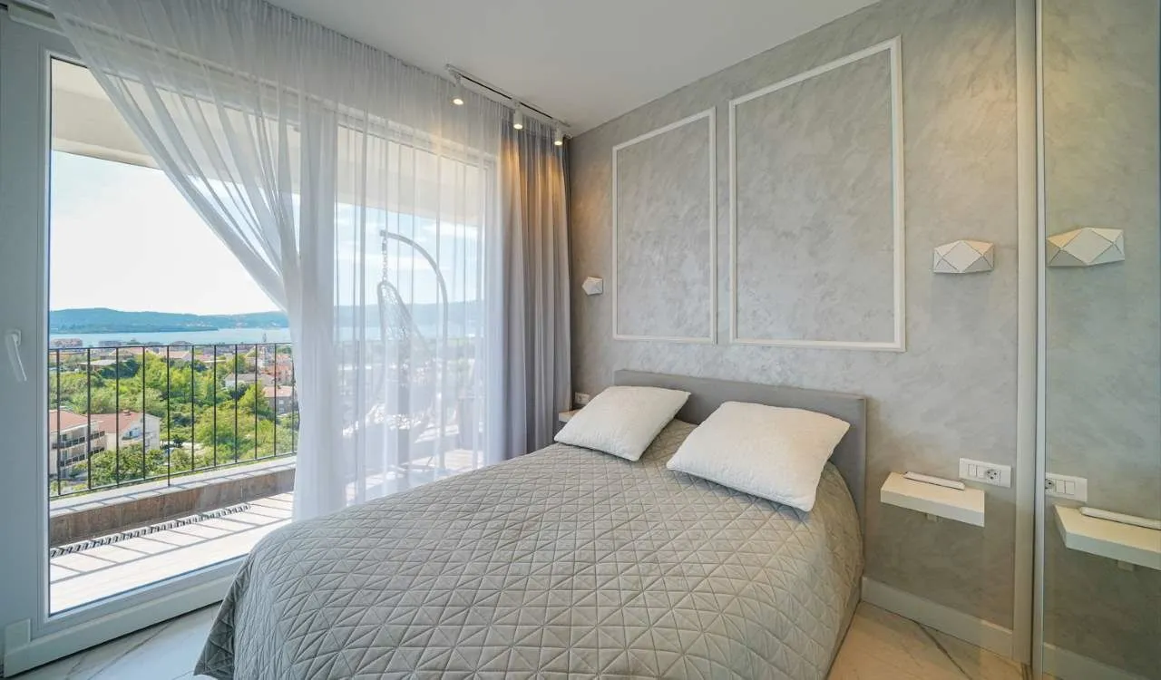 Prodaja, dvosoban stan, 66m², Tivat, Crna Gora