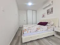 Izdavanje, jednosoban stan, 45m², Bečići, Budva - image 11