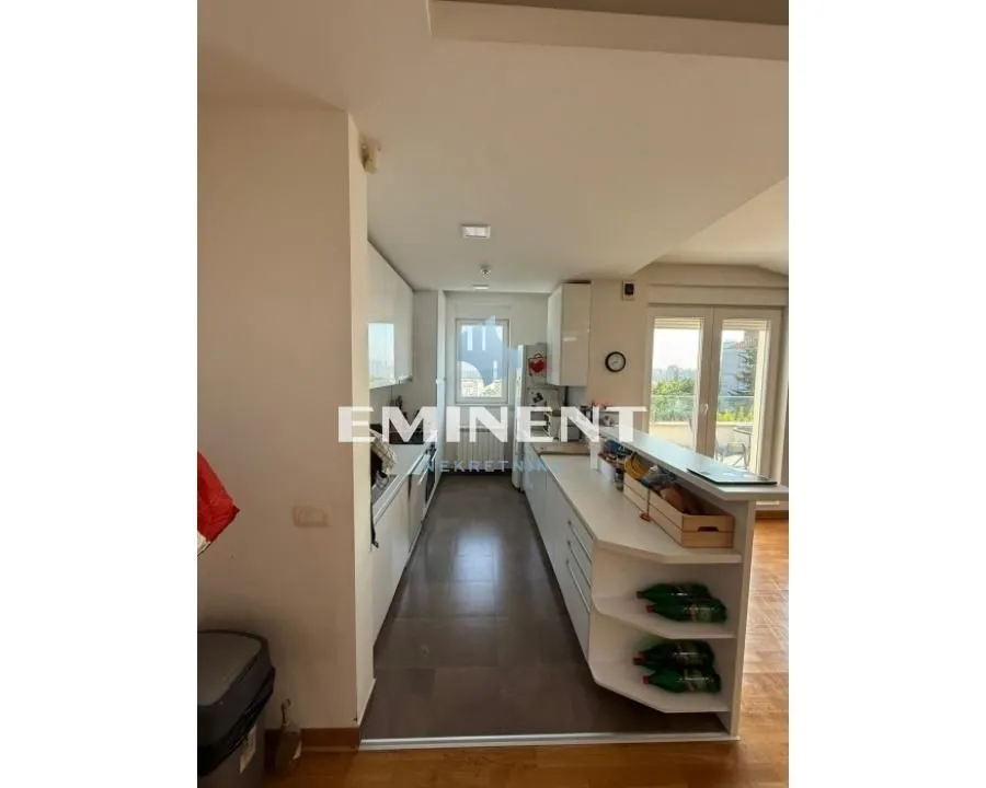 Rent, four bedroom apartment, 157m², Savski Venac, Beograd