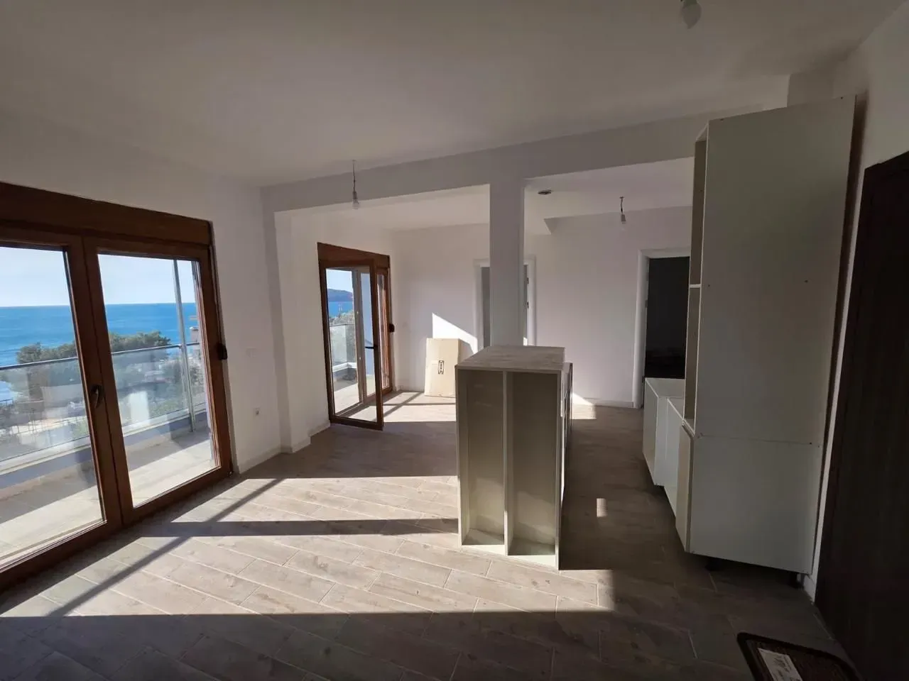 Prodaja, trosoban stan, 88m², Pržno, Budva