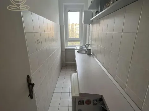 Izdavanje, trosoban stan, 61m², Stari Grad, Beograd - image 8