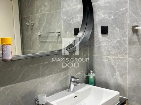 Rent, two bedroom apartment, 50m², Savski Venac, Beograd - image 11