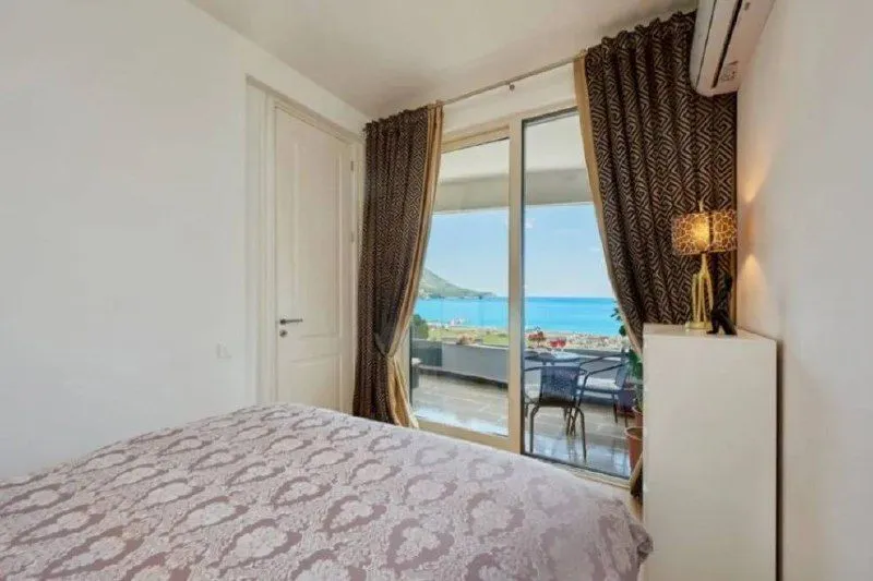 Prodaja, dvosoban stan, 73m², Bečići, Budva