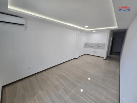 Izdavanje, garsonjera, 33m², Železnička Stanica, Novi Sad Sve Podlokacije - image 2