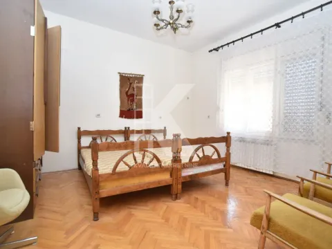 Sale, house, 240m², Dahna, Podgorica - image 12