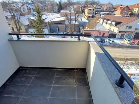 Izdavanje, četvorosoban stan, 84m², Petrovaradin, Novi Sad - image 8