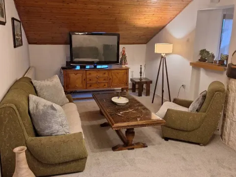 Rent, three bedroom apartment, 120m², Bečići, Budva - image 5