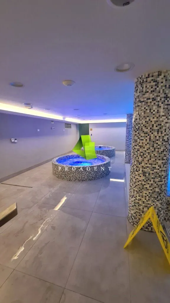 Prodaja, jednosoban stan, 78m², Centar, Vrnjačka Banja