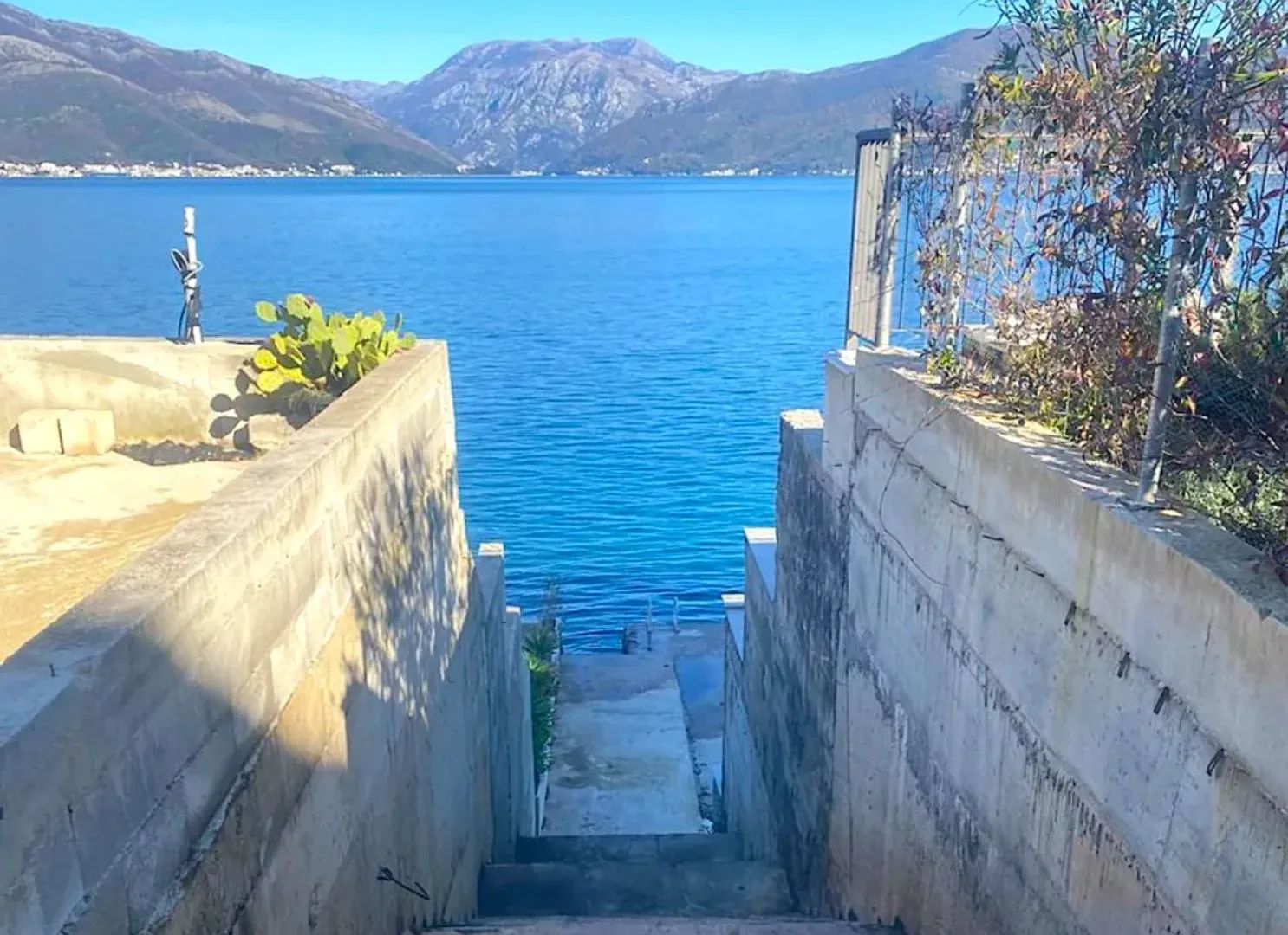 Prodaja, kuća, 105m², Krašići, Tivat