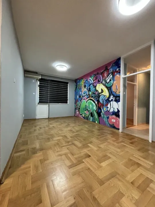 Izdavanje, poslovni prostor, 68m², Preko Morače, Podgorica