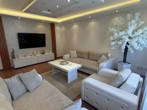 Prodaja, stan, 133m², Mladenovac, Beograd - image 2