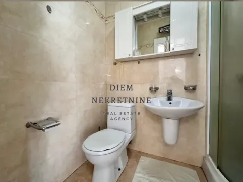 Izdavanje, jednosoban stan, 35m², Stari Aerodrom, Podgorica - image 7