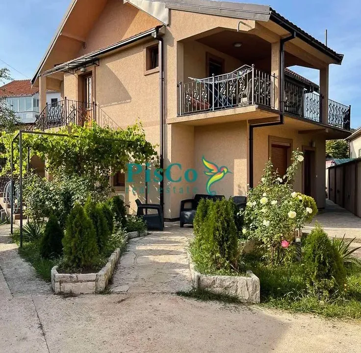 Sale, house, 165m², Cetinje, Crna Gora