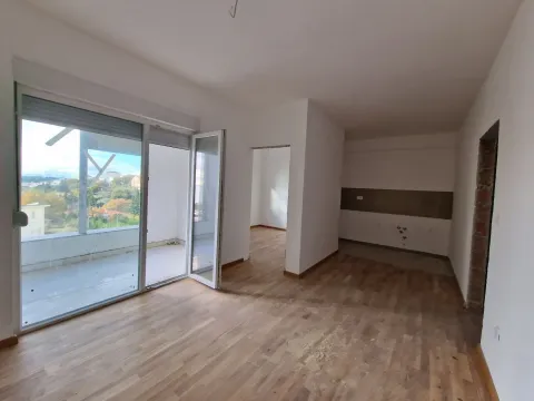 Prodaja, dvosoban stan, 58m², Bečići, Budva - image 2