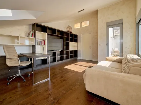Prodaja, petosoban stan, 181m², Budva, Crna Gora - image 20