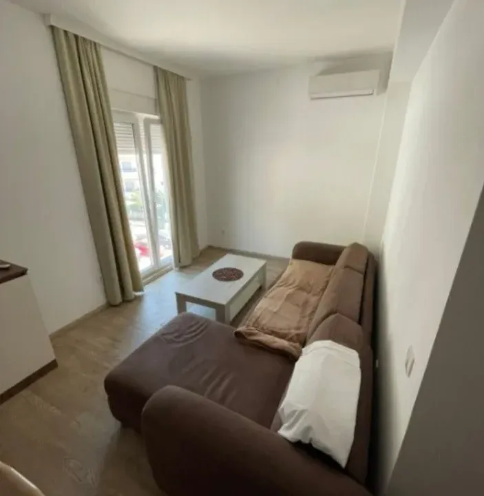 Daily-rent, one bedroom apartment, 45m², Podkošljun, Budva