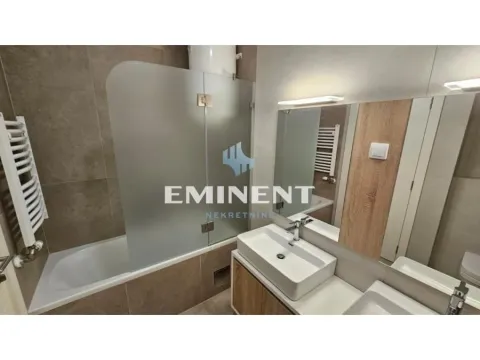 Prodaja, trosoban stan, 70m², Novi Beograd Blok 65, Novi Beograd Sve Podlokacije - image 7